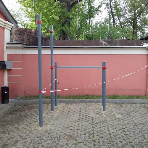 Турник и брусья 